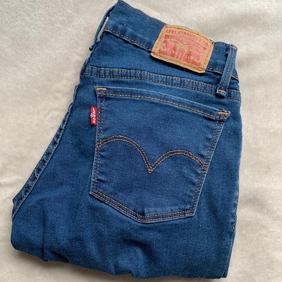Levi's Denim - 👖Levi’s 710 Super Skinny